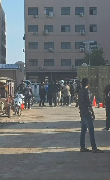 柬埔寨财通A8有二十个中国人今天冲园区